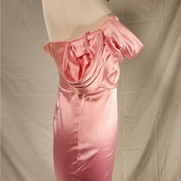 MORE TO COME - Picture 8 of 9